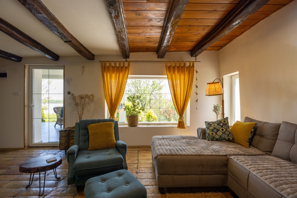 How to Blend Modern Features with Classic Architecture